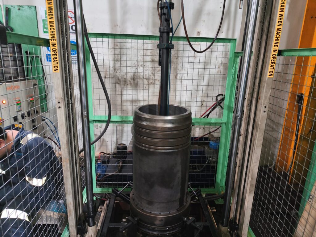 Liner Honing Machine